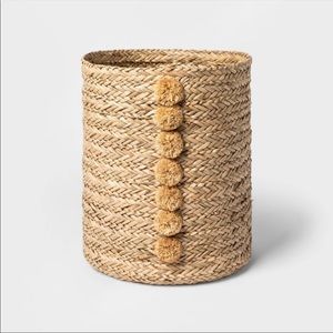 2 Large braided seagrass round basket natural - opalhouse (selling as pair)